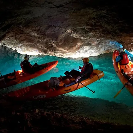 Oda ve Kahvaltı Gostilna Pik