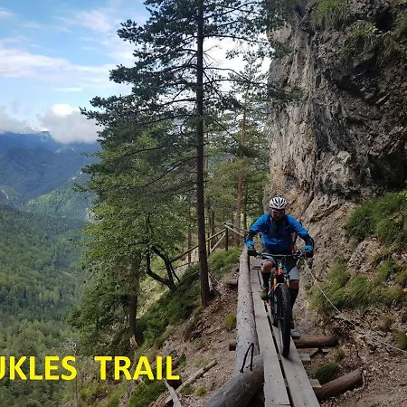 Oda ve Kahvaltı Gostilna Pik 3*