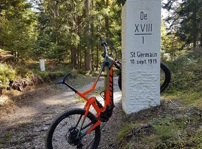 Gostilna Pik Nočitev z zajtrkom Prevalje